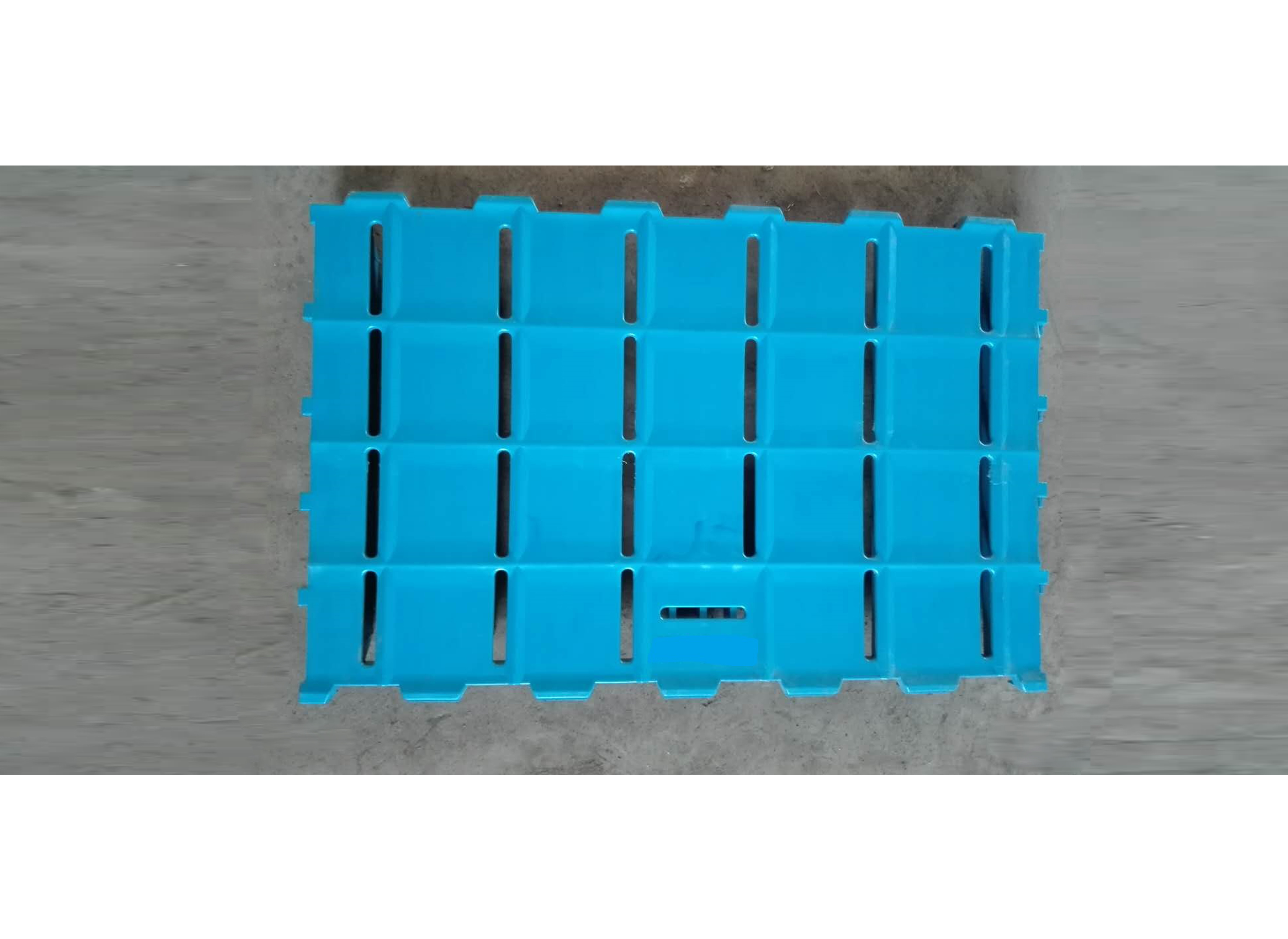 Heavy duty plastic fecal leakage board